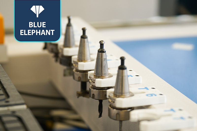 四軸門(mén)墻柜一體機(jī)